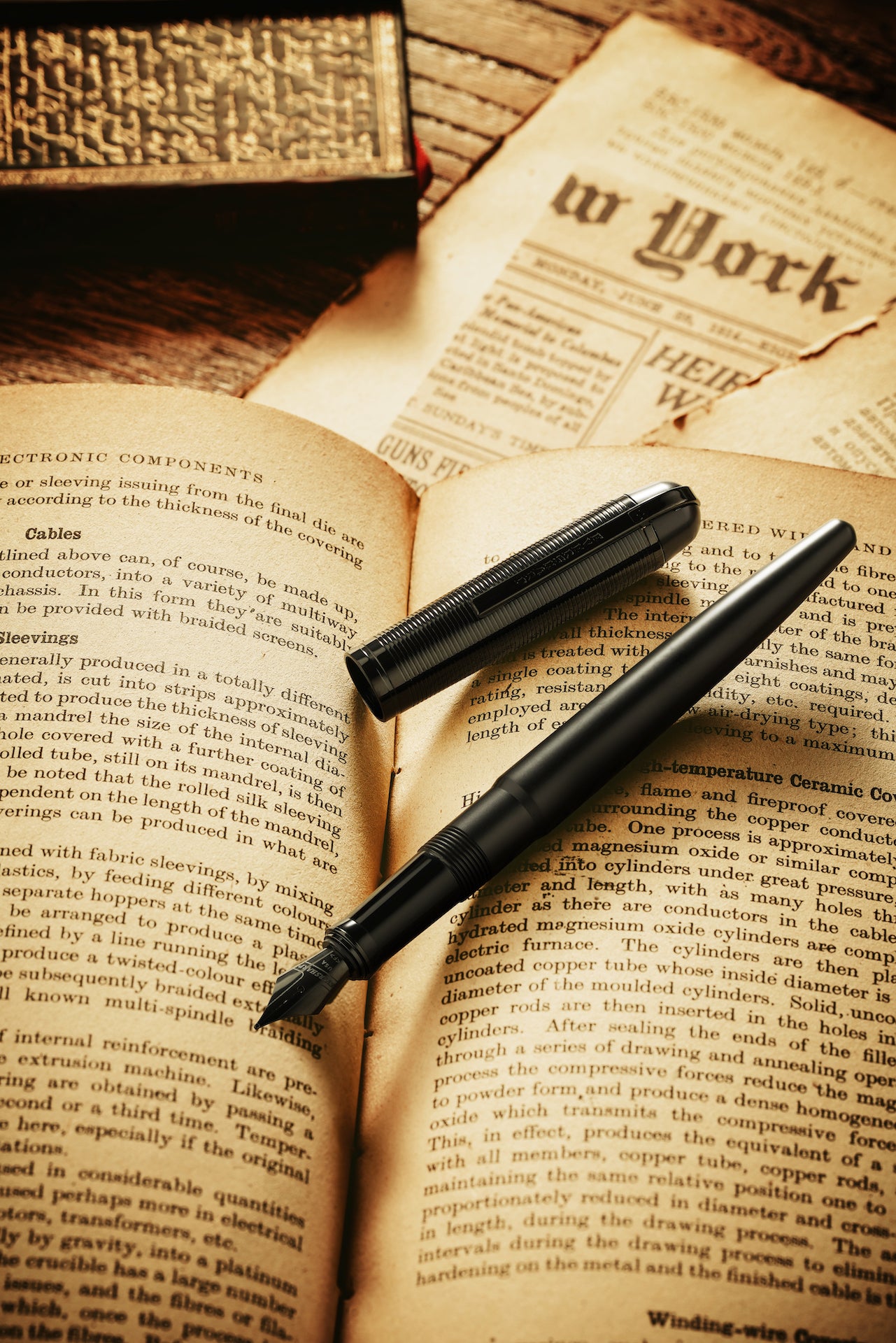 Wahl-Eversharp Skyline Aviator Black Trim Ballpoint