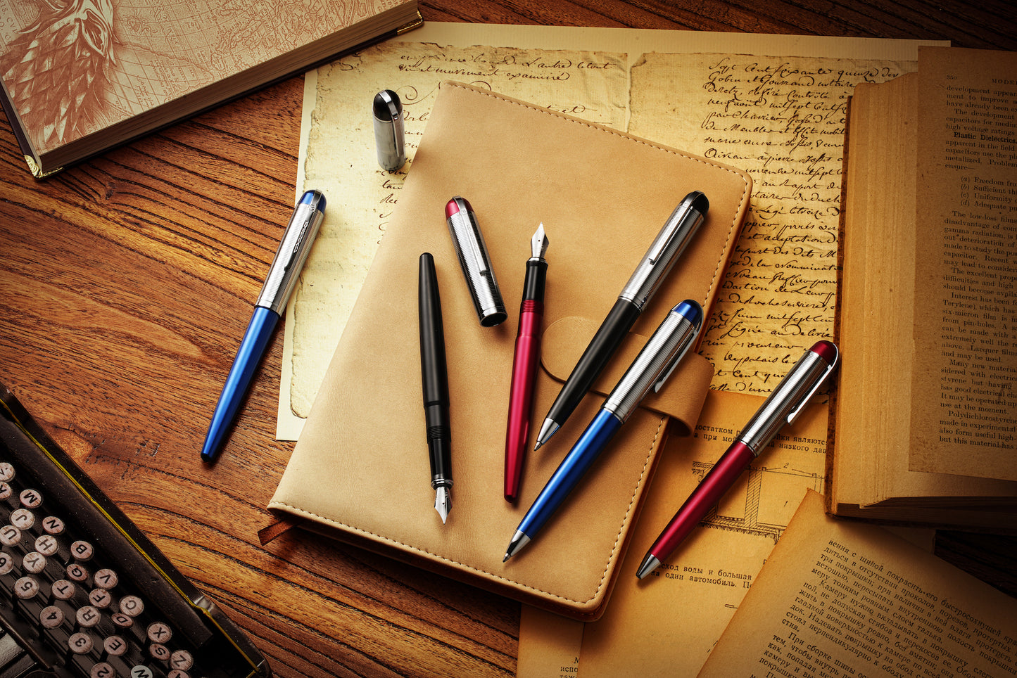Wahl-Eversharp Skyline Red Silver Trim Fountain Pen